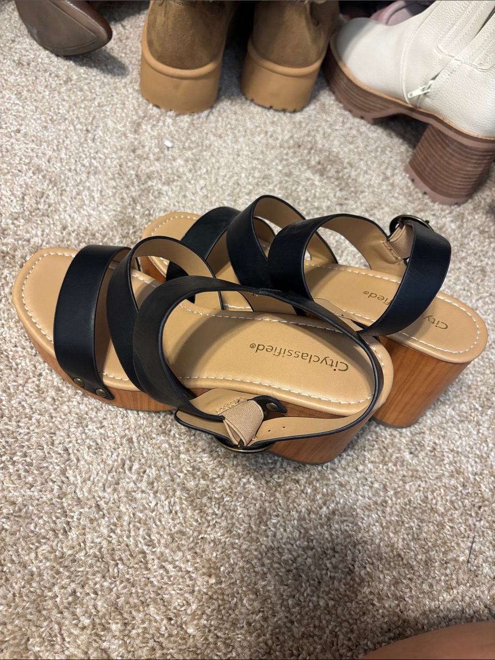 Cityclassified Black Strappy Wood-Effect Platform Sandals